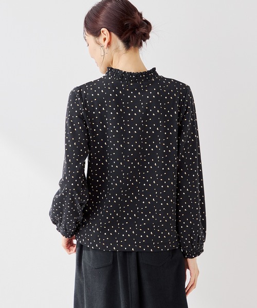 Petit Honfleur（プチオンフルール）の「フリル衿ドットプルオーバー（Tシャツ/カットソー・レディース・ネイビー/ブラック/アイボリー・M/L）」の16枚目の写真