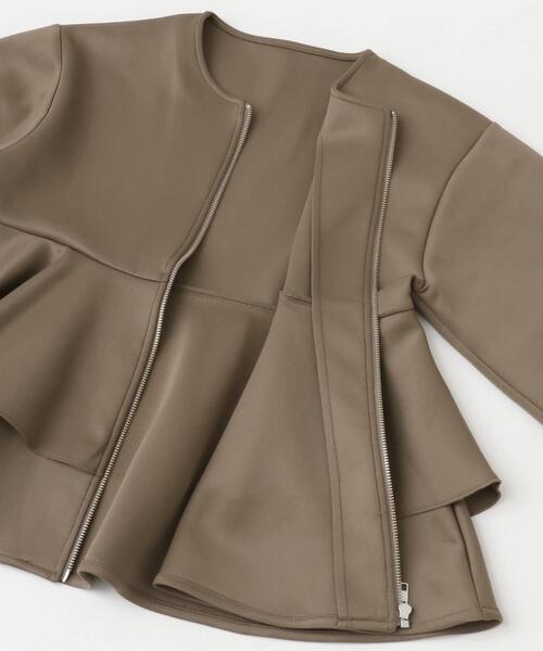 SENSE OF PLACE by URBAN RESEARCH（センスオブプレイスバイアーバンリサーチ）の「フリルペプラムジップカーディガン（カーディガン/ボレロ・レディース・モカ/チャコールグレー/ブラック/アイボリー・ONE）」の11枚目の写真
