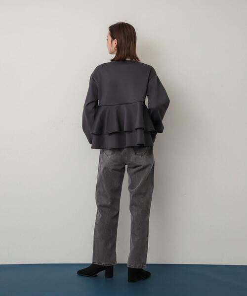 SENSE OF PLACE by URBAN RESEARCH（センスオブプレイスバイアーバンリサーチ）の「フリルペプラムジップカーディガン（カーディガン/ボレロ・レディース・モカ/チャコールグレー/ブラック/アイボリー・ONE）」の21枚目の写真