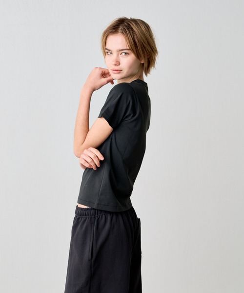 COLONY 2139(コロニートゥーワンスリーナイン)の「32/2コットンテディTシャツ(Tシャツ/カットソー・レディース・サックスブルー/ブラック/ネイビー/グレー/ピンク/ブラウン/ホワイト・MEDIUM/SMALL/LARGE)」の16枚目の写真