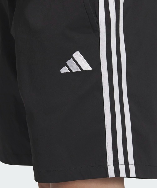 adidas（アディダス）の「エッセンシャルズ プラス ルーズフィット スリーストライプス ウーブンショーツ / アディダス adidas（その他パンツ・メンズ・ライトブラウン/グレー/ブラック・XX-LARGE/X-LARGE/LARGE/MEDIUM/SMALL/3XL）」の5枚目の写真