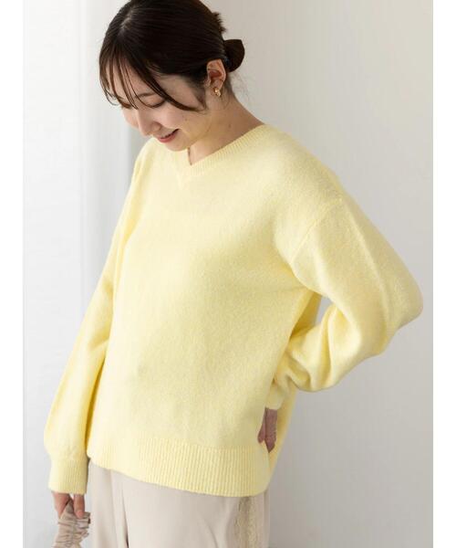 Te chichi TERRASSE（テチチテラス）の「メランジVネックニット（ニット/セーター・レディース・イエロー/サックスブルー/チャコールグレー/グレー・F）」の5枚目の写真