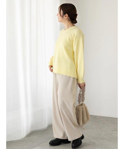 Te chichi TERRASSE（テチチテラス）の「メランジVネックニット（ニット/セーター・レディース・イエロー/サックスブルー/チャコールグレー/グレー・F）」の6枚目の写真