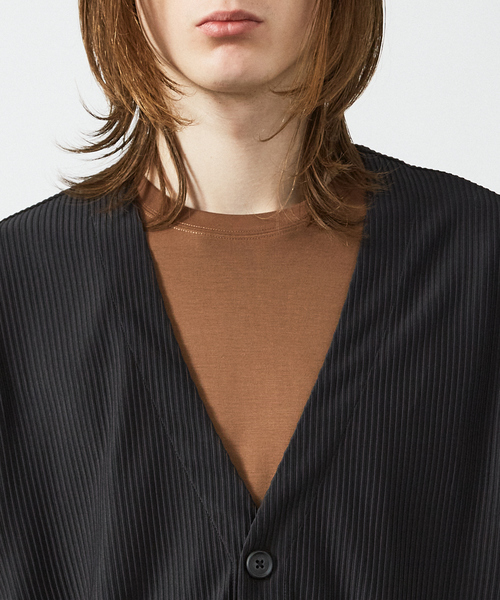 AH ABAHOUSE（エーエイチアバハウス）の「【AH ABAHOUSE/セットアップ対応】プリーツ カーディガン（カーディガン/ボレロ・メンズ・ブラック/グレイッシュベージュ/チャコールグレー・46/48）」の8枚目の写真