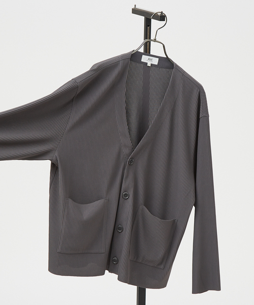 AH ABAHOUSE（エーエイチアバハウス）の「【AH ABAHOUSE/セットアップ対応】プリーツ カーディガン（カーディガン/ボレロ・メンズ・ブラック/グレイッシュベージュ/チャコールグレー・46/48）」の14枚目の写真