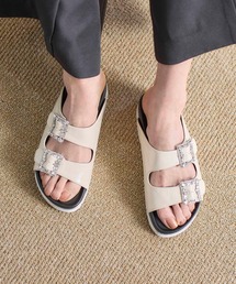 carino（カリーノ）の「厚底ビジューバックルサンダル（サンダル）」
