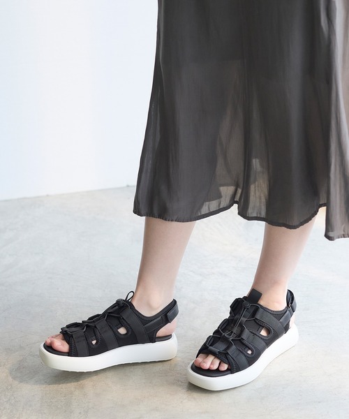 coca(ANDEX shoes product)(コカ)の「厚底 レースアップ ダッド スポーツサンダル(サンダル・レディース・ブラック/ブラック系その他・SMALL/MEDIUM/LARGE)」の1枚目の写真