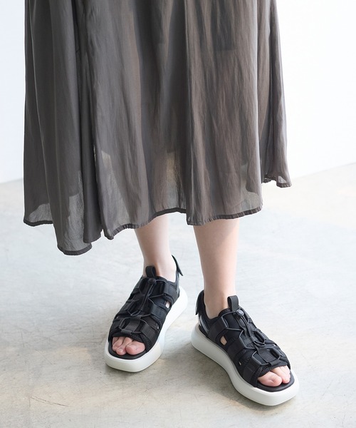 coca(ANDEX shoes product)(コカ)の「厚底 レースアップ ダッド スポーツサンダル(サンダル・レディース・ブラック/ブラック系その他・SMALL/MEDIUM/LARGE)」の3枚目の写真