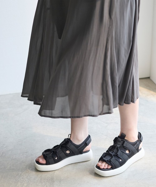 coca(ANDEX shoes product)(コカ)の「厚底 レースアップ ダッド スポーツサンダル(サンダル・レディース・ブラック/ブラック系その他・SMALL/MEDIUM/LARGE)」の7枚目の写真