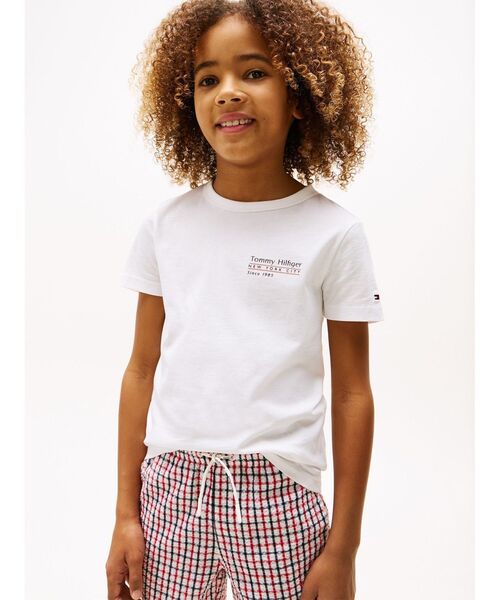TOMMY HILFIGER（トミーヒルフィガー）の「BOYS フラッグファンショートスリーブTシャツ（Tシャツ/カットソー・キッズ・イエロー/ライトグリーン/ホワイト・140cm/160cm/130cm/150cm）」の2枚目の写真