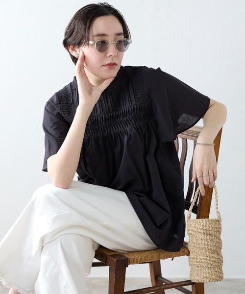 SOTT(ソット)の「India cambric pintuck blouse インドキャンブリックピンタックブラウス(シャツ/ブラウス・レディース・オフホワイト/ブラック/ライトグリーン・FREE)」の2枚目の写真