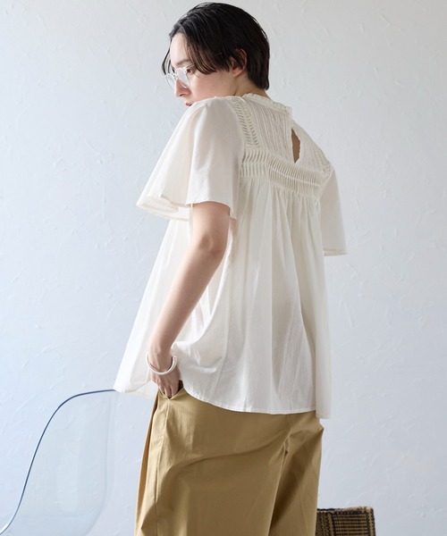 SOTT(ソット)の「India cambric pintuck blouse インドキャンブリックピンタックブラウス(シャツ/ブラウス・レディース・オフホワイト/ブラック/ライトグリーン・FREE)」の8枚目の写真