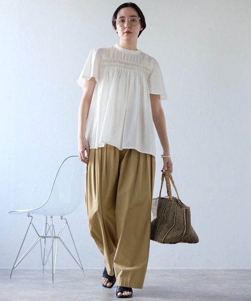 SOTT(ソット)の「India cambric pintuck blouse インドキャンブリックピンタックブラウス(シャツ/ブラウス・レディース・オフホワイト/ブラック/ライトグリーン・FREE)」の4枚目の写真