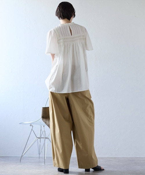 SOTT(ソット)の「India cambric pintuck blouse インドキャンブリックピンタックブラウス(シャツ/ブラウス・レディース・オフホワイト/ブラック/ライトグリーン・FREE)」の11枚目の写真