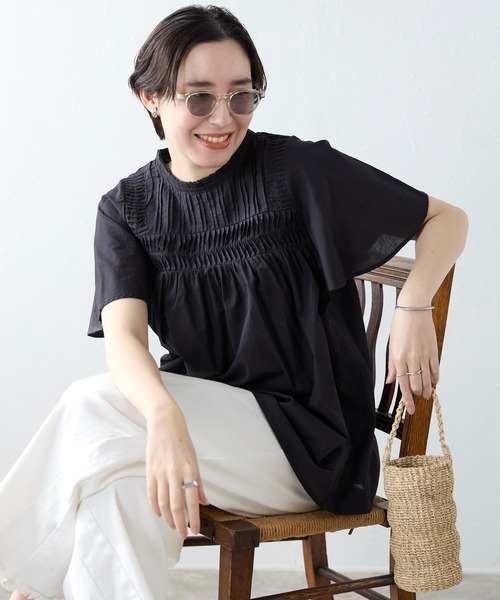 SOTT(ソット)の「India cambric pintuck blouse インドキャンブリックピンタックブラウス(シャツ/ブラウス・レディース・オフホワイト/ブラック/ライトグリーン・FREE)」の14枚目の写真
