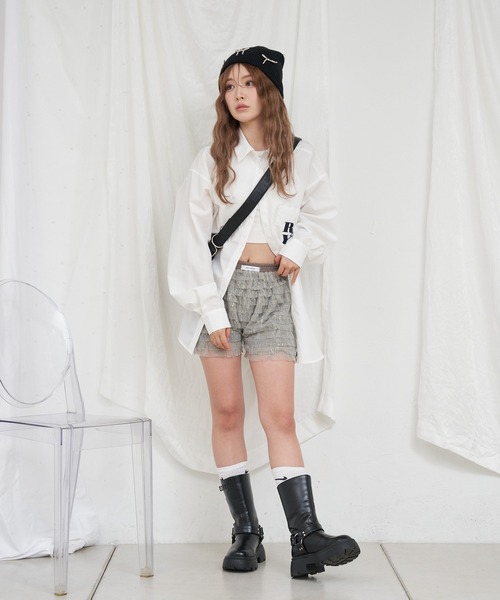 RAY CASSIN（レイカズン）の「オーバーサイズ胸刺繍ルーズシャツ（シャツ/ブラウス・レディース・ブルー/ホワイト/ピンク・FREE）」の10枚目の写真