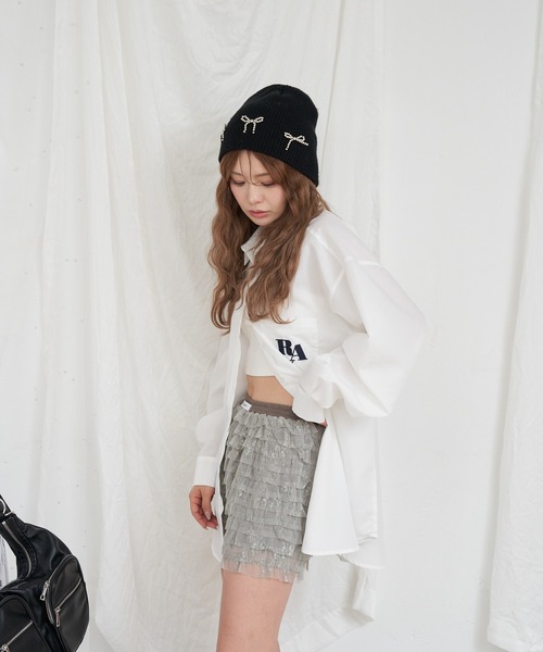 RAY CASSIN（レイカズン）の「オーバーサイズ胸刺繍ルーズシャツ（シャツ/ブラウス・レディース・ブルー/ホワイト/ピンク・FREE）」の6枚目の写真