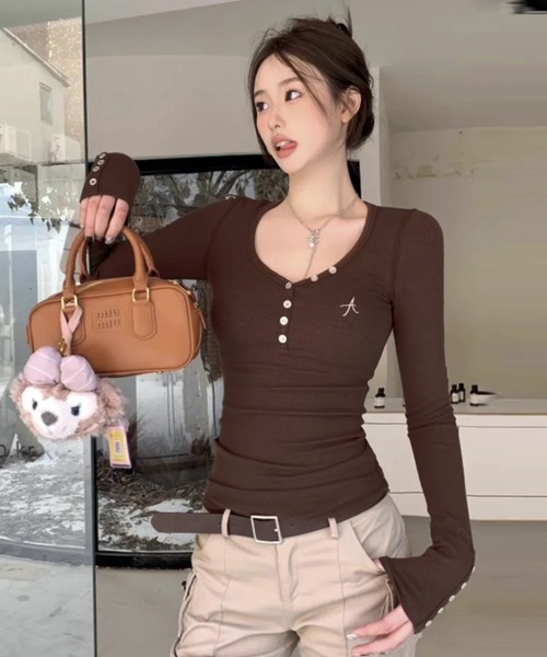 VIBGYOR（ヴィブジョー）の「【EIZZ/アイズ】Uネック リブ ロンT（Tシャツ/カットソー・レディース・ブラウン/グレー・FREE）」の4枚目の写真