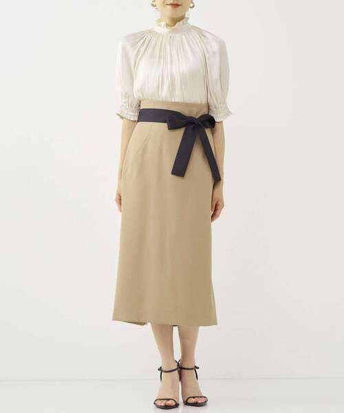 Tiara(ティアラ)の「《定番》2wayフリルショートスリーブブラウス(シャツ/ブラウス・レディース・アイボリー/ブラック・FREE)」の3枚目の写真