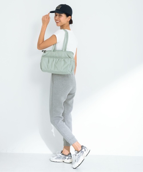 URBAN RESEARCH Sonny Label（アーバンリサーチサニーレーベル）の「SLAB　2wayPuffBostonBag（ボストンバッグ・レディース・オフホワイト/ブラック/ミント・ONE）」の19枚目の写真