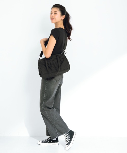 URBAN RESEARCH Sonny Label（アーバンリサーチサニーレーベル）の「SLAB　2wayPuffBostonBag（ボストンバッグ・レディース・オフホワイト/ブラック/ミント・ONE）」の10枚目の写真