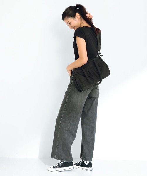 URBAN RESEARCH Sonny Label（アーバンリサーチサニーレーベル）の「SLAB　2wayPuffBostonBag（ボストンバッグ・レディース・オフホワイト/ブラック/ミント・ONE）」の11枚目の写真