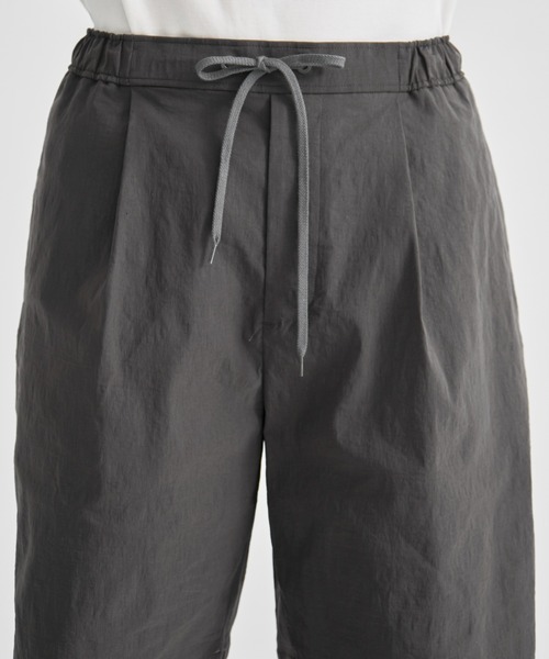 ATON / エイトン】STRETCH NYLON LINEN WIDE 2TUCKED SHORTS