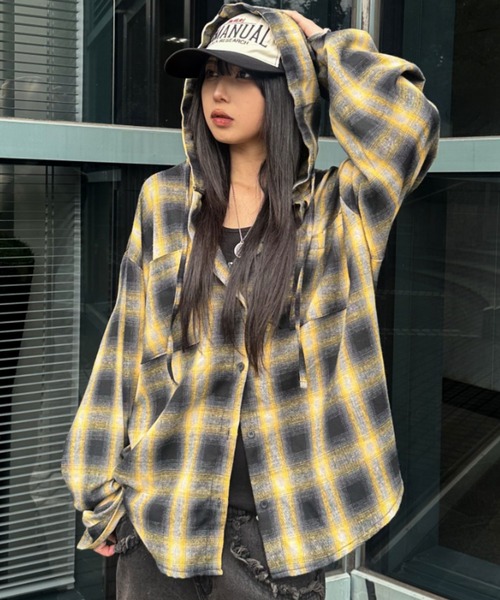 .KOM(ドットコム)の「A'GEM/9 × .kom 『A'gem/エージェム』 フードチェックシャツ(シャツ/ブラウス・レディース・レッド/ブラック/ブルー/イエロー/パープル・FREE)」の4枚目の写真