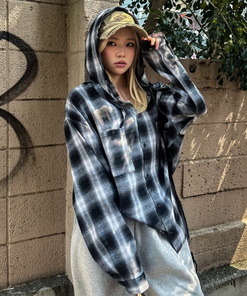 .KOM(ドットコム)の「A'GEM/9 × .kom 『A'gem/エージェム』 フードチェックシャツ(シャツ/ブラウス・レディース・レッド/ブラック/ブルー/イエロー/パープル・FREE)」の15枚目の写真
