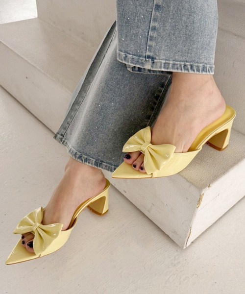 one after another NICE CLAUP(ワンアフターアナザーナイスクラップ)の「ビッグリボンポインテッドサンダル(サンダル・レディース・ブラック/イエロー/ホワイト・L/M/S)」の16枚目の写真
