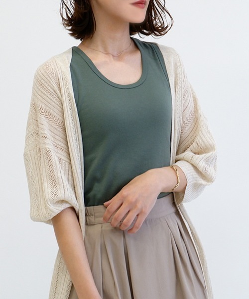 CLOTHY(クロシィ)の「【フィット感のある柔らか素材♪ヨガやスポーツにも◎】スムースベーシックタンクトップ(タンクトップ・レディース・オフホワイト/イエロー/ネイビー/パープル/ブラック/オリーブ/グレイッシュベージュ/グレー/チャコールグレー/ダークグリーン/ローズ/ピンク/ブラウン・SMALL/MEDIUM/LARGE/X-LARGE/XX-LARGE)」の8枚目の写真