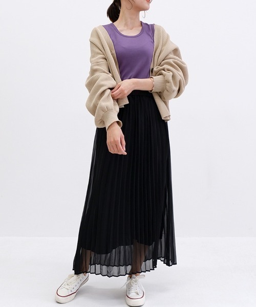 CLOTHY(クロシィ)の「【フィット感のある柔らか素材♪ヨガやスポーツにも◎】スムースベーシックタンクトップ(タンクトップ・レディース・オフホワイト/イエロー/ネイビー/パープル/ブラック/オリーブ/グレイッシュベージュ/グレー/チャコールグレー/ダークグリーン/ローズ/ピンク/ブラウン・SMALL/MEDIUM/LARGE/X-LARGE/XX-LARGE)」の15枚目の写真