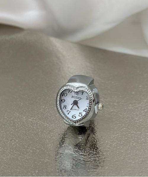 Burner（バーナー）の「【OKUOKU　0909】watch ring 指輪時計　フリーサイズ oku-ring-g2（リング・メンズ・ゴールド系その他/レオパード/ピンクゴールド/シルバー系その他/ホワイト系その他4/ブラック系その他4/パープル系その他4/ピンク系その他5/シルバー系その他2/ゴールド系その他2/シルバー系1/シルバー系2/ゴールド系/ゴールド系1/ゴールド系2/ゴールド系3/ゴールド系4/ゴールド系5/ゴールド系6/ゴールド系7/ゴールド系8/シルバー/ブラック系その他2/ゴールド系その他3/ブラック系その他/ホワイト系その他2/ローズ/ホワイト系その他/シルバー系その他3/ブルー系その他/ピンク系その他2/ピンク系その他3/グリーン系その他/グリーン系その他2/ピンク系その他4/コバルトブルー/パープル系その他/レッド系その他/パープル系その他2/ホワイト系その他3/イエロー系その他3/レッド系その他3/レッド系その他2/イエロー系その他2/パープル系その他3/ブラック系その他3/ピンク系その他/イエロー系その他/ブルー系その他2/ブルー系その他3/ブルー系その他4/ブルー系その他5/マルチ・FREE）」の4枚目の写真