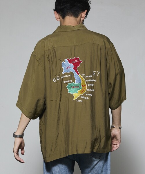 HINSON(ヒンソン)の「HINSON/ヒンソン レーヨン スーベニアシャツ/ベトジャン刺繍デザイン/リラックスフィット(シャツ/ブラウス・メンズ・ブラック/オフホワイト/オリーブ・MEDIUM/LARGE)」の3枚目の写真