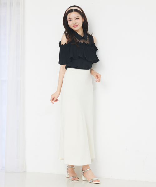 SELFIST（セルフィスト）の「ショルダーオープンプリーツブラウス　シアー　ドット　夏服（シャツ/ブラウス・レディース・オフホワイト/ブラック・フリー）」の3枚目の写真