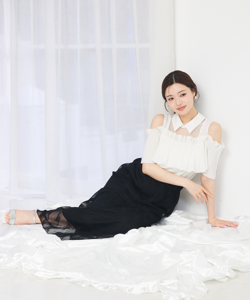 SELFIST（セルフィスト）の「ショルダーオープンプリーツブラウス　シアー　ドット　夏服（シャツ/ブラウス・レディース・オフホワイト/ブラック・フリー）」の15枚目の写真