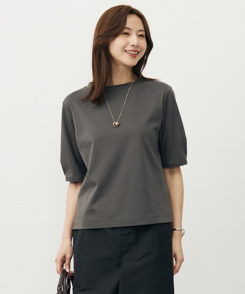 J.PRESS Ladies（J.プレス レディス）の「【洗える・抗菌防臭・接触冷感・吸水速乾】ドライポンチ モックネック カットソー（Tシャツ/カットソー・レディース・グレー系/ブラック系/サックスブルー系/ベージュ系・SMALL）」の2枚目の写真