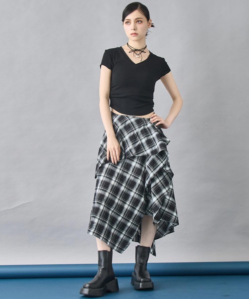 ANAP(アナップ)の「裾ギャザー Vネック Tシャツ(Tシャツ/カットソー・レディース・カーキ/ホワイト/ブラック・FREE)」の18枚目の写真