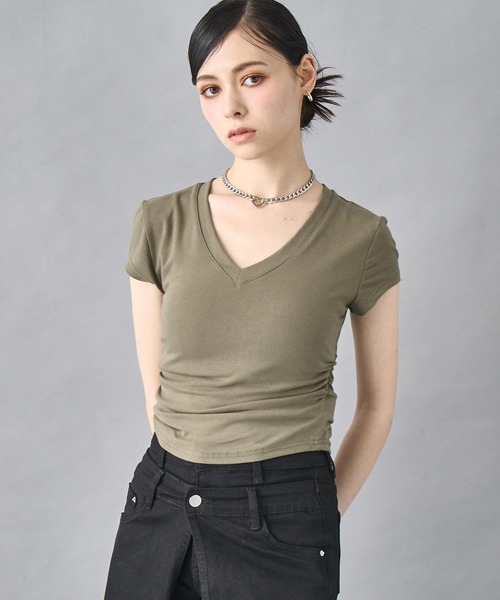 ANAP(アナップ)の「裾ギャザー Vネック Tシャツ(Tシャツ/カットソー・レディース・カーキ/ホワイト/ブラック・FREE)」の16枚目の写真