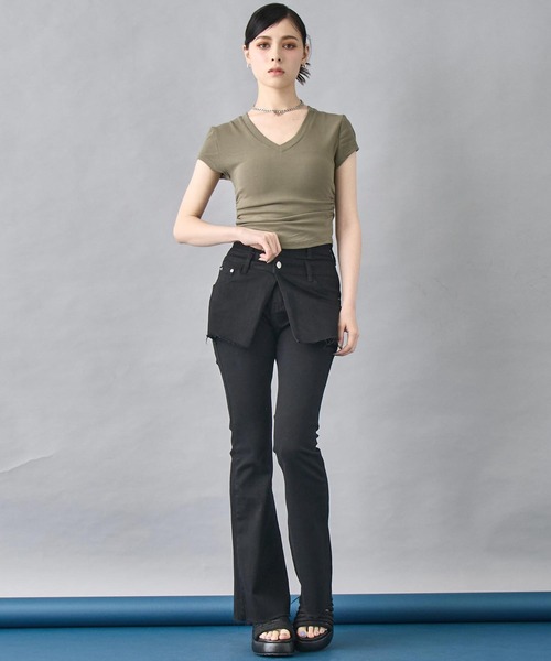 ANAP(アナップ)の「裾ギャザー Vネック Tシャツ(Tシャツ/カットソー・レディース・カーキ/ホワイト/ブラック・FREE)」の13枚目の写真