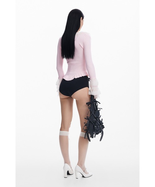 Desigual（デシグアル）の「【Desigual×Maria Escote】リボンディテールフリルスリーブトップス（ニット/セーター・レディース・レッド・XS/S/M/L/XL）」の8枚目の写真