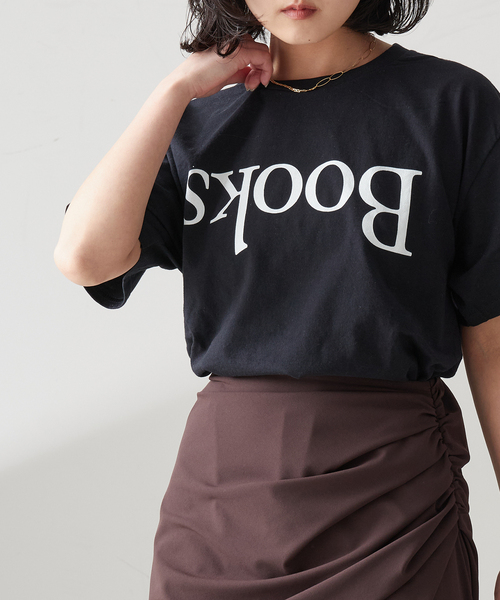 journal standard L'essage(ジャーナルスタンダードレサージュ)の「【Pacific BOOKS 】upside down BLACK t-shirts:Tシャツ(Tシャツ/カットソー・レディース・ブラック・LARGE)」の6枚目の写真