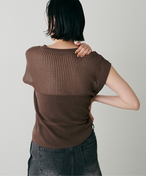 LARUTA（ラルータ）の「【LARUTA】針抜きフレンチスリーブニットプルオーバー（ニット/セーター・レディース・ピンク/オフホワイト/ブラウン/ブラック・FREE）」の17枚目の写真