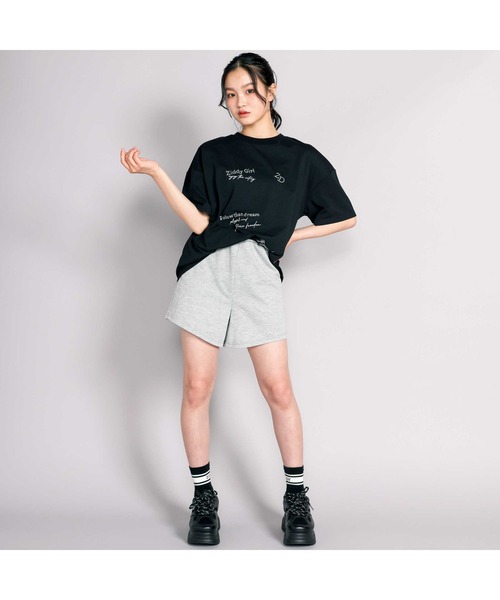 ZIDDY（ジディ）の「【接触冷感】ラインストーンロゴTシャツ（Tシャツ/カットソー・キッズ・パープル/ブラック・130cm/140cm/150cm/FREE）」の21枚目の写真