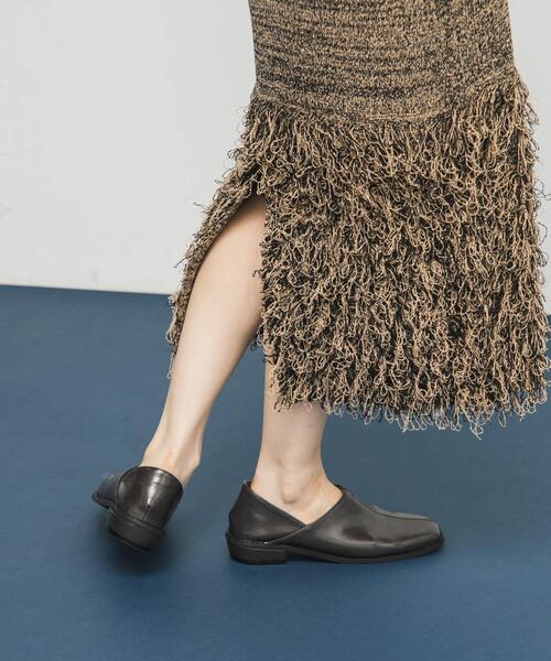 KBF（ケイビーエフ）の「センターステッチスクエアトゥスライドシューズ（その他シューズ・レディース・ブラック/チャコールグレー・38/36/37）」の9枚目の写真