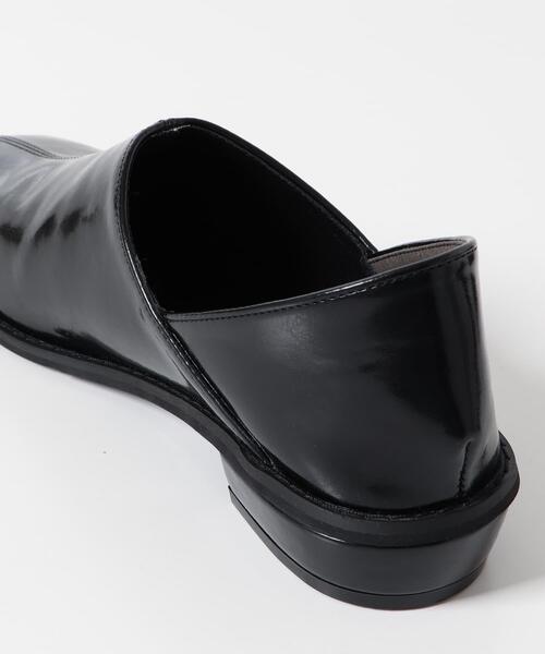 KBF（ケイビーエフ）の「センターステッチスクエアトゥスライドシューズ（その他シューズ・レディース・ブラック/チャコールグレー・38/36/37）」の22枚目の写真