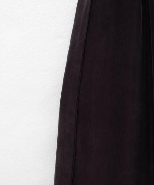NOLLEY’S（ノーリーズ）の「《セットアップ対応》ウォッシャブルシルキーキュプライージースカート（スカート・レディース・ブラウン/チャコールグレー・36/38）」の15枚目の写真