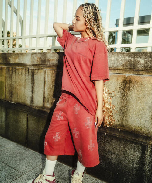UNKNOWN LONDON(アンノウン・ロンドン)の「UNKNOWNLONDON/アンノウンロンドン/OUTLINE CROSS SWEAT SHORTS(スウェットパンツ・メンズ・ベージュ/レッド/ブラック・L/M/S)」の17枚目の写真