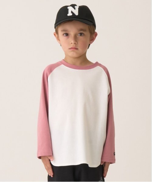 b・ROOM（ビールーム）の「【カイテキ天竺】ビッグシルエットラグランTシャツ（Tシャツ/カットソー・キッズ・スモークピンク/ブラック/チャコール/ブルー系その他・150cm/140cm/130cm/120cm/100cm/110cm）」の4枚目の写真