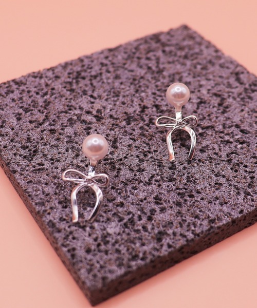 パール×リボンピアス セール】パールリボンピアス（ピアス（両耳用））｜cuorequal